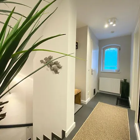 Haus Ziemer 4-zimmerwohnung Nr 4 32b *